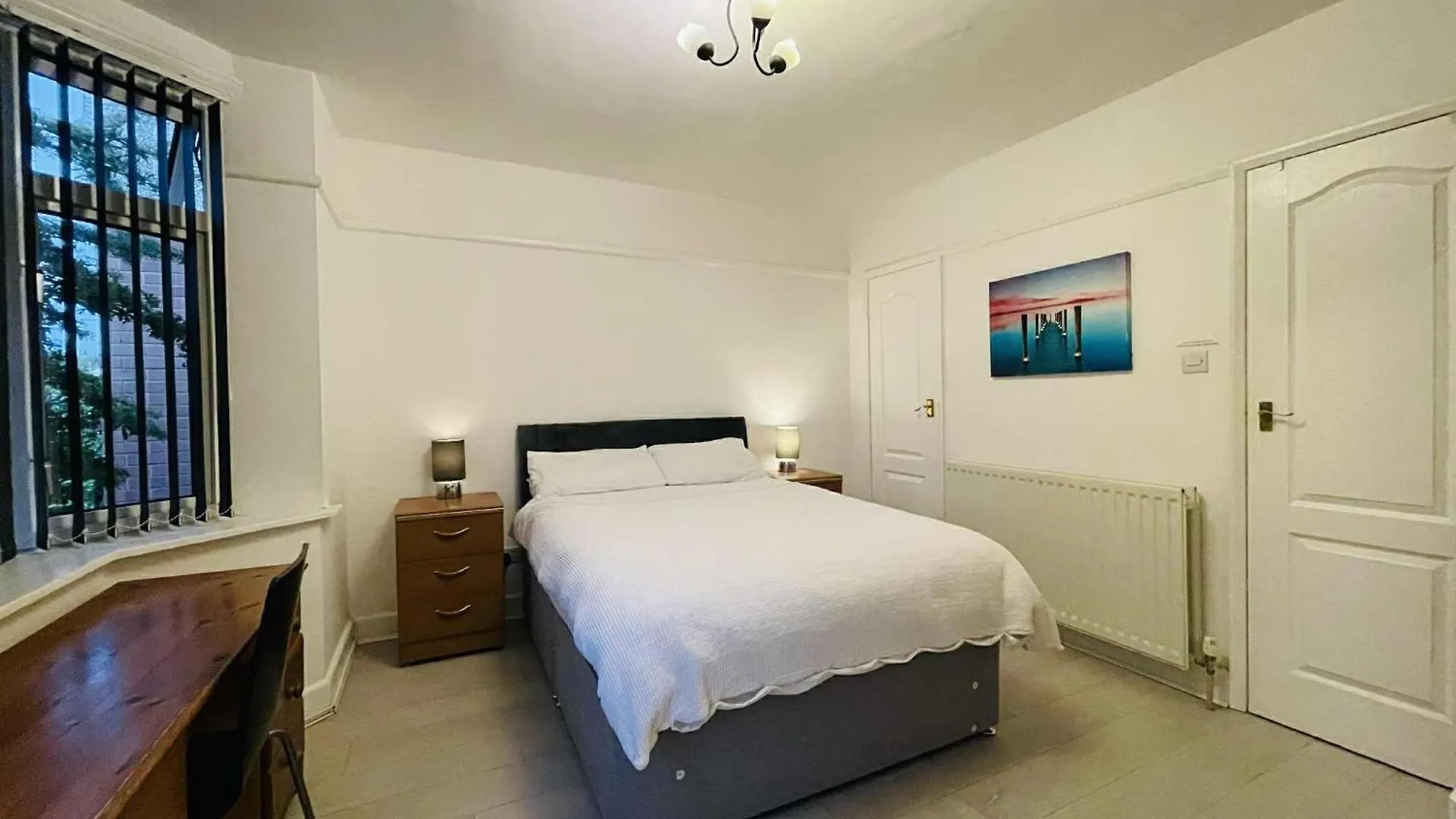 Studio-Like Room With Own Entrance 풀